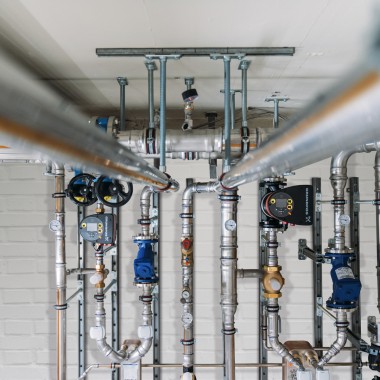 Geberit Mapress Therm nudi pouzdanu zaštitu od vanjske korozije u zatvorenim rashladnim sustavima hlađenja ili rashladnim sustavima sa stvaranjem kondenzata Geberit Mapress Therm nudi pouzdanu zaštitu od vanjske korozije u zatvorenim rashladnim sustavima hlađenja ili rashladnim sustavima sa stvaranjem kondenzata