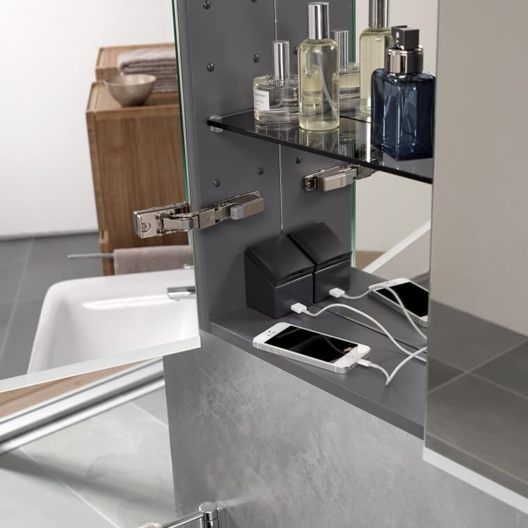 Geberit Option s integriranim USB priključkom (© Geberit) Geberit Option s integriranim USB priključkom (© Geberit)