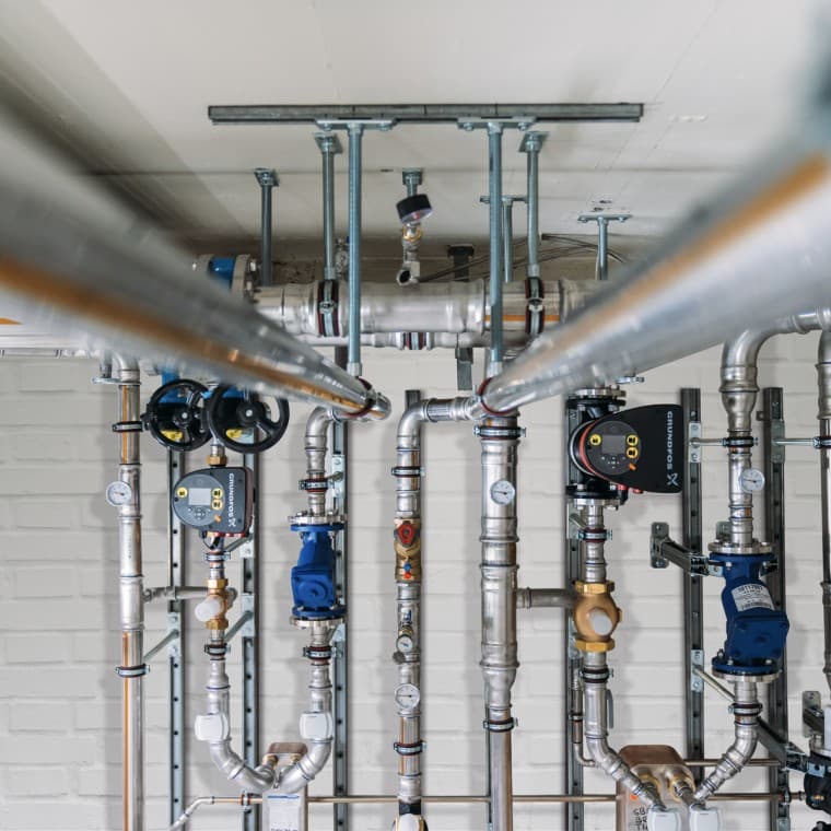 Geberit Mapress Therm nudi pouzdanu zaštitu od vanjske korozije u zatvorenim rashladnim sustavima hlađenja ili rashladnim sustavima sa stvaranjem kondenzata Geberit Mapress Therm nudi pouzdanu zaštitu od vanjske korozije u zatvorenim rashladnim sustavima hlađenja ili rashladnim sustavima sa stvaranjem kondenzata